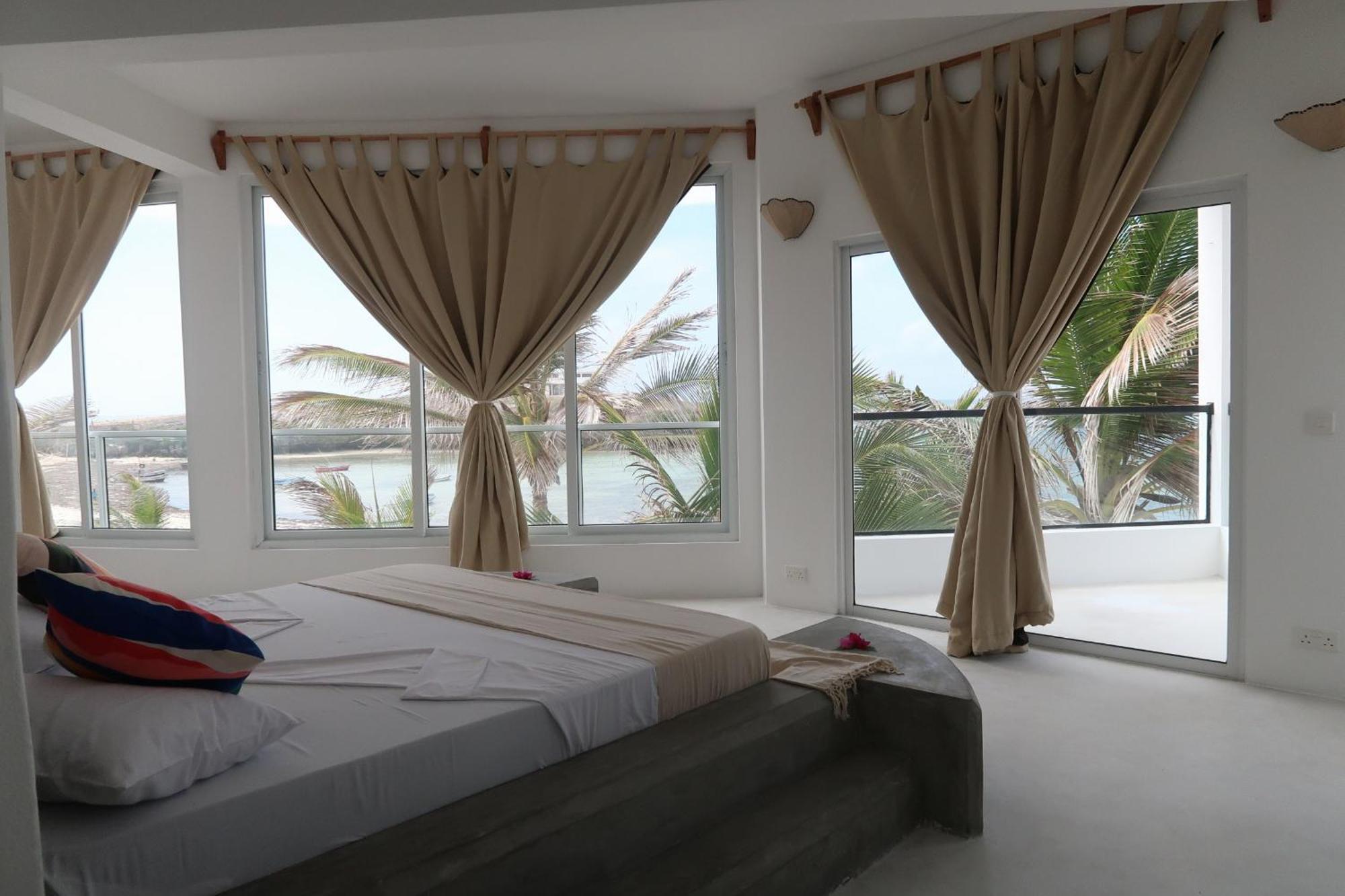 Barracuda Inn Resort 와타무 외부 사진
